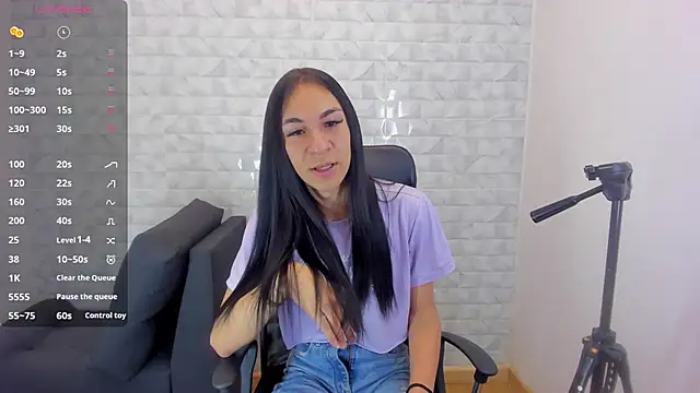 Mia thompson 19 online show from 01-23-25, 07:18