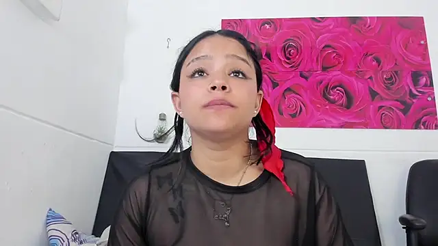 Tiffanny Rose  online show from 12-12-24, 10:09