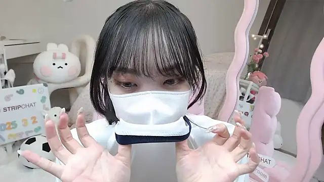 momo room online show from 03-02-25, 10:35