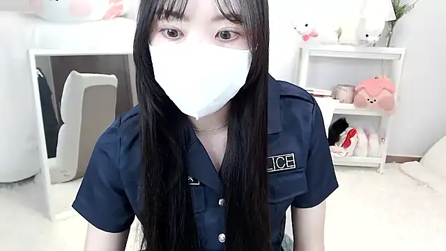 momo room online show from 05-17-26, 11:39