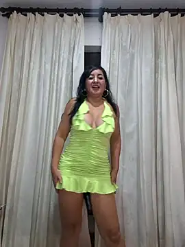 Snapshot of viollett_28 chatting on 03-14-25, 12:43 viollett 28 online show from 03-14-25, 12:43