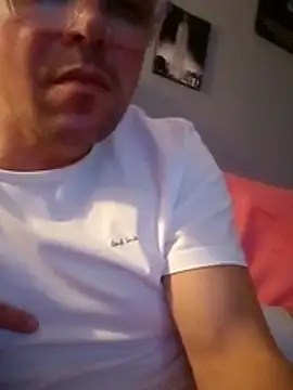 Vinyboy69 online show from 11-15-25, 09:32