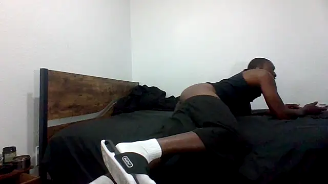 ColdAssXav93 online show from 04-21-26, 04:45