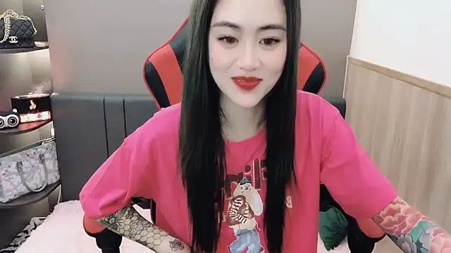 Snapshot of witch-39 chatting on 12-07-24, 08:11 witch-39 online show from 12-07-24, 08:11