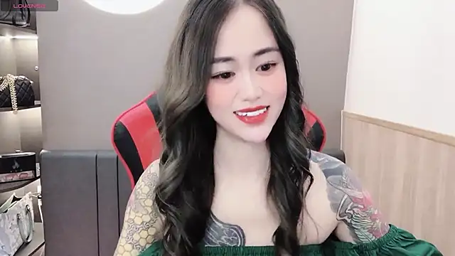 Snapshot of witch-39 chatting on 12-12-24, 08:03 witch-39 online show from 12-12-24, 08:03