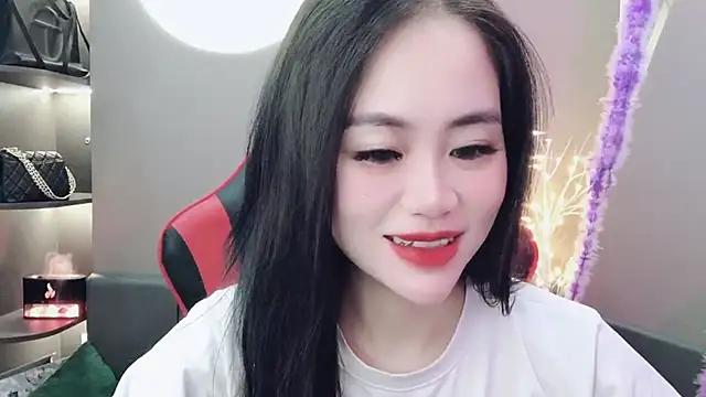 Snapshot of witch-39 chatting on 12-30-24, 12:00 witch-39 online show from 12-30-24, 12:00