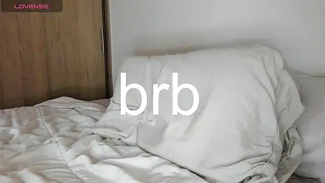 Snapshot of honeyann08 chatting on 02-06-25, 11:04 honeyann08 online show from 02-06-25, 11:04