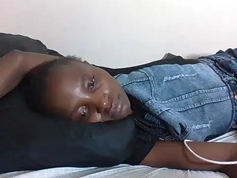 SexyNeedle22 online show from 10-03-25, 11:02