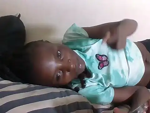 SexyNeedle22 online show from 11-15-25, 08:49