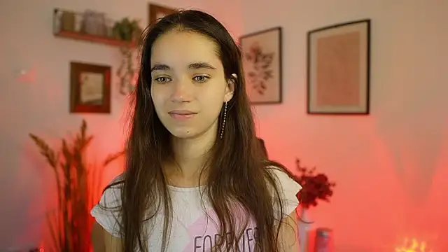 Gia Paige18 online show from 09-22-25, 12:51