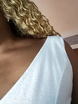 ELLA KELLY online show from 01-15-26, 11:37