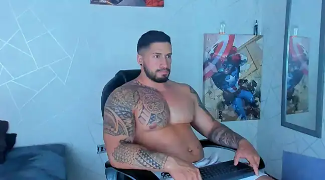 Snapshot of Cristian_Walker chatting on 01-17-25, 06:02 Cristian Walker online show from 01-17-25, 06:02