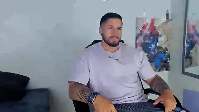 Snapshot of Cristian_Walker chatting on 01-24-25, 02:51 Cristian Walker online show from 01-24-25, 02:51