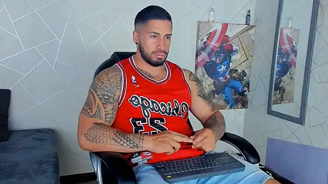 Snapshot of Cristian_Walker chatting on 01-28-25, 12:32 Cristian Walker online show from 01-28-25, 12:32