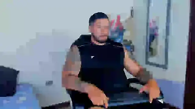 Snapshot of Cristian_Walker chatting on 01-31-25, 08:43 Cristian Walker online show from 01-31-25, 08:43