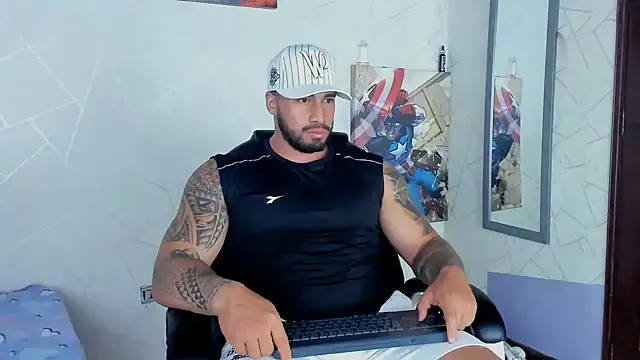 Snapshot of Cristian_Walker chatting on 02-09-25, 04:40 Cristian Walker online show from 02-09-25, 04:40