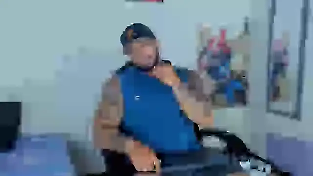 Snapshot of Cristian_Walker chatting on 02-10-25, 12:29 Cristian Walker online show from 02-10-25, 12:29
