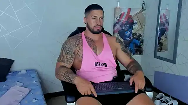 Snapshot of Cristian_Walker chatting on 02-12-25, 09:01 Cristian Walker online show from 02-12-25, 09:01