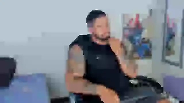 Snapshot of Cristian_Walker chatting on 02-15-25, 12:22 Cristian Walker online show from 02-15-25, 12:22