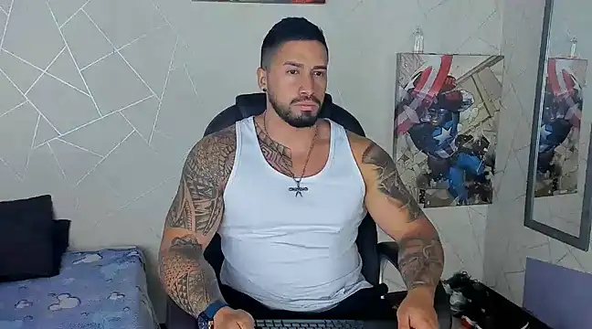 Snapshot of Cristian_Walker chatting on 03-18-25, 10:14 Cristian Walker online show from 03-18-25, 10:14