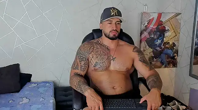 Snapshot of Cristian_Walker chatting on 03-22-25, 10:37 Cristian Walker online show from 03-22-25, 10:37