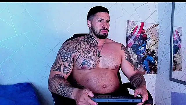 Snapshot of Cristian_Walker chatting on 10-15-25, 10:04 Cristian Walker online show from 10-15-25, 10:04