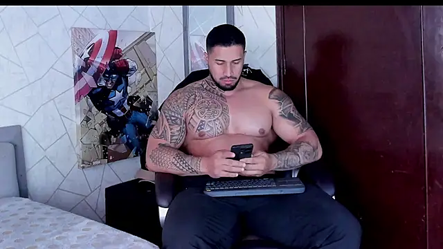 Snapshot of Cristian_Walker chatting on 05-26-26, 12:23 Cristian Walker online show from 05-26-26, 12:23