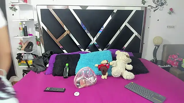 1lovelygirls online show from 01-30-25, 11:44