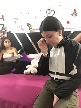 1lovelygirls online show from 09-16-25, 12:06