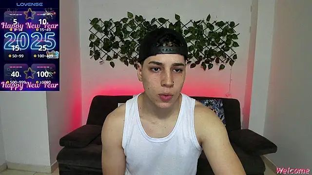 jonathanjoestar  online show from 01-02-25, 08:02