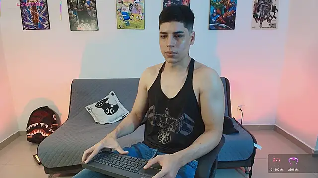 jonathanjoestar  online show from 04-13-26, 11:43