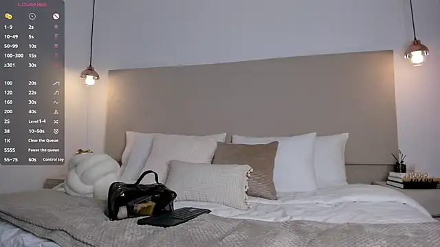 JennSanz online show from 12-04-24, 04:10