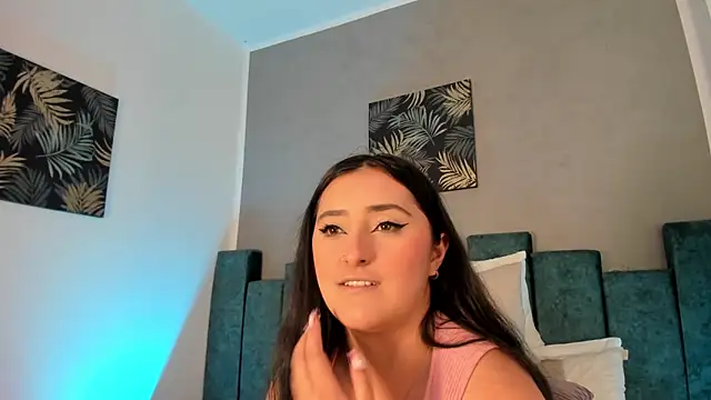 Kathia Morelli online show from 05-07-26, 01:16