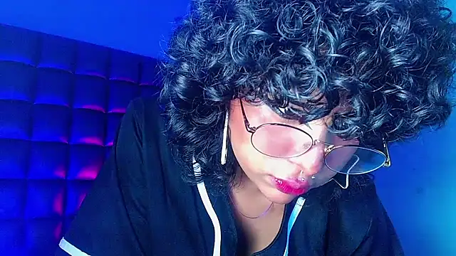 Snapshot of kuromi69 chatting on 03-11-25, 10:51 kuromi69 online show from 03-11-25, 10:51