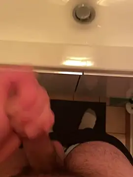 Snapshot of dimitriei chatting on 12-23-24, 10:44 dimitriei online show from 12-23-24, 10:44