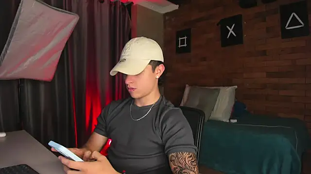 Ares Dickson online show from 02-16-25, 06:32