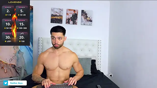 Mackenzzie 777  online show from 11-07-25, 07:47