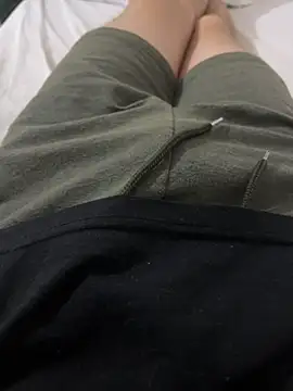 Snapshot of dedewr chatting on 11-09-25, 03:43 dedewr online show from 11-09-25, 03:43