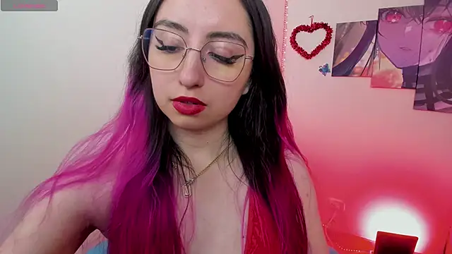 Snapshot of Julieta_cott chatting on 02-15-25, 02:26 Julieta cott online show from 02-15-25, 02:26