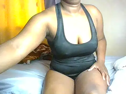 Missshelo online show from 05-21-26, 05:47
