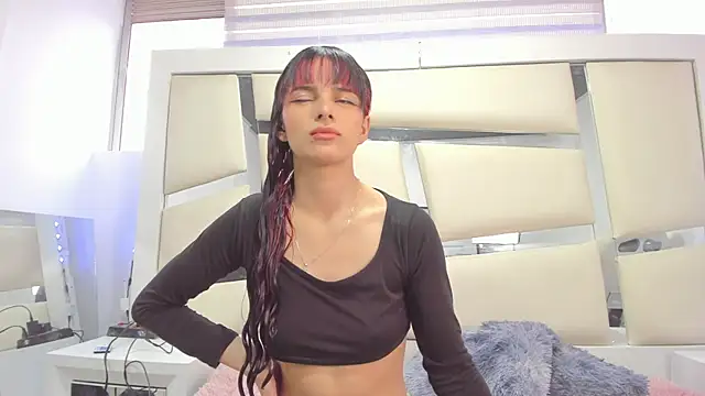 chrystal js online show from 03-18-25, 01:09