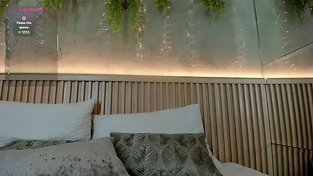 Lana Lann online show from 01-10-26, 01:13