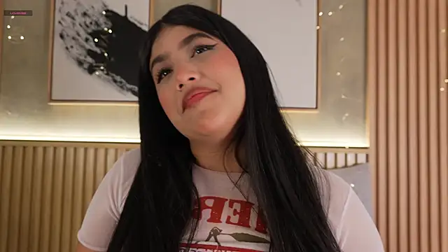 Lana Lann online show from 05-21-26, 04:30