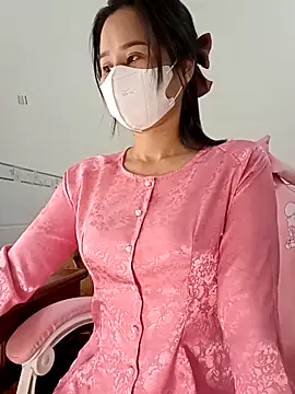    Erin    online show from 02-10-26, 02:26