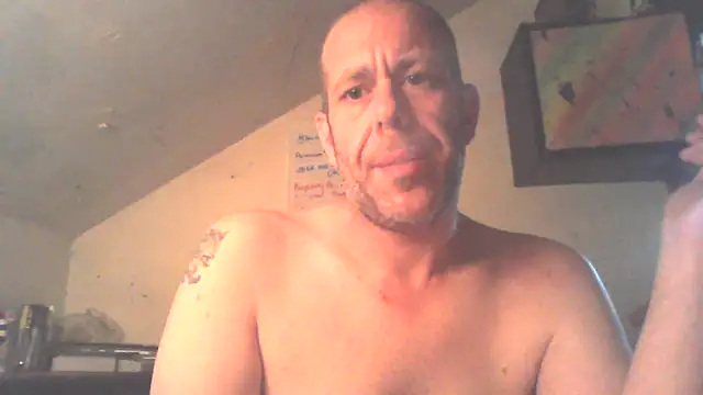 Snapshot of ditchwater chatting on 09-28-25, 11:59 ditchwater online show from 09-28-25, 11:59