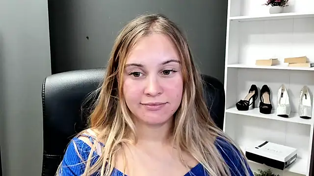 Snapshot of kitty_valeria chatting on 07-22-26, 02:20 kitty valeria online show from 07-22-26, 02:20