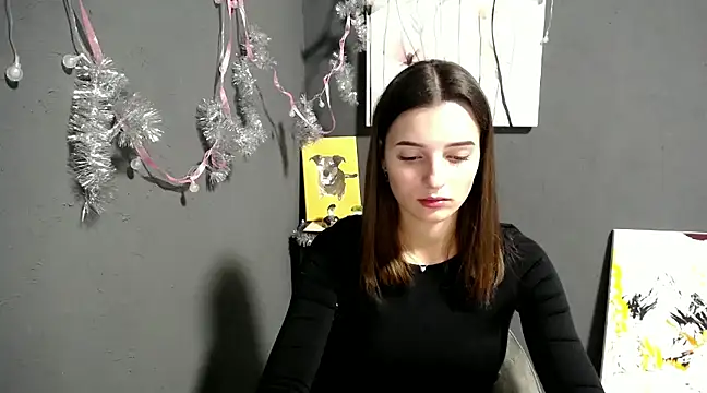 lady olivia  online show from 12-13-24, 01:44