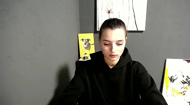 lady olivia  online show from 02-10-25, 01:55