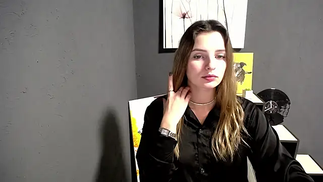 lady olivia  online show from 11-25-25, 03:23