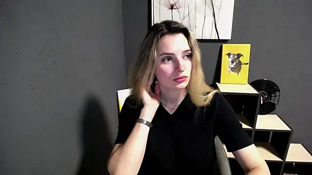 Snapshot of lady_olivia_ chatting on 05-04-26, 12:45 lady olivia online show from 05-04-26, 12:45